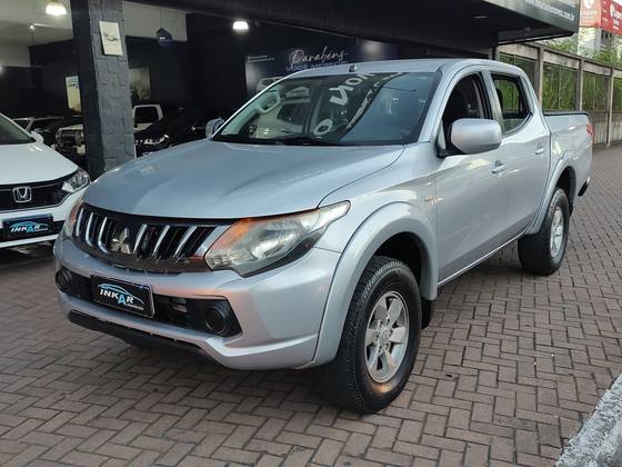 MITSUBISHI L200 TRITON 2.4 16V TURBO DIESEL SPORT GLS CD 4P 4X4 AUTOMÁTICO MITSUBISHI L200 TRITON 2.4 16V TURBO DIESEL SPORT GLS CD 4P 4X4 AUTOMÁTICO